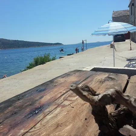 Guest house Karloroom-primosten *
