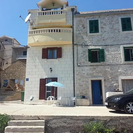 Guest house Karloroom-primosten *